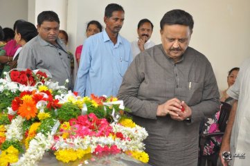 Celebs Pay Condolences to C Narayana Reddy